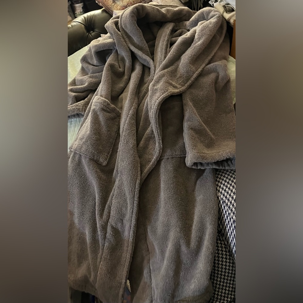 Parachute ~ Gray Robe ~ L - Picture 9 of 11